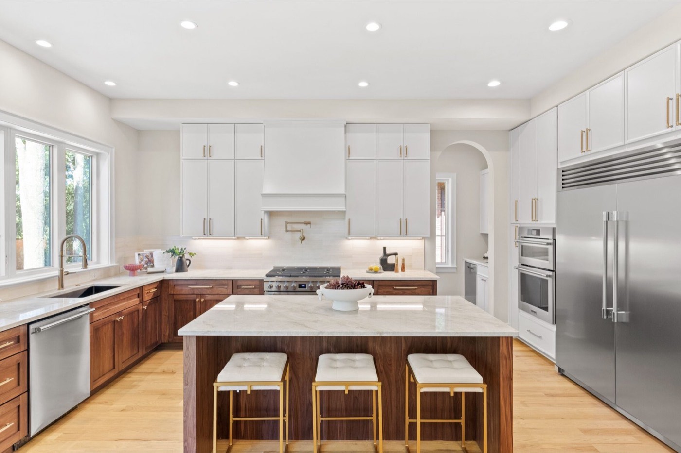 Covered Bridge Cabinetry Palmer and Farmington kitchen, available at Shoreline Cabinet Company in Wilmington, NC