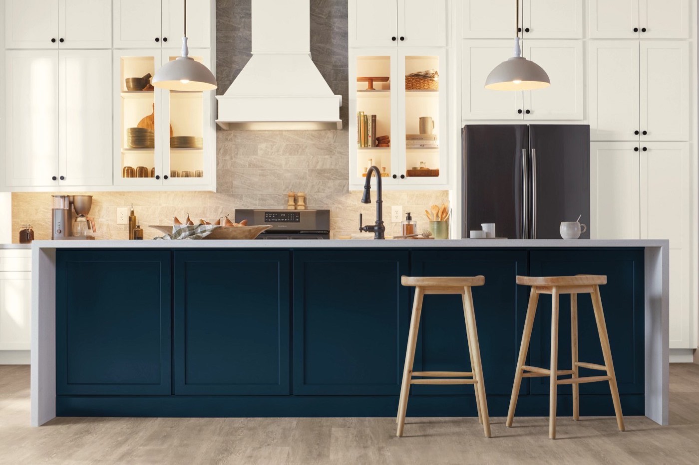 Mantra Cabinets Omni kitchen in Admiral (navy) and Snow, available at Shoreline Cabinet Company in Wilmington, NC