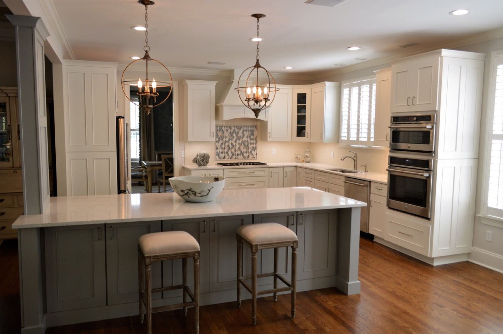 Custom transitional kitchen cabinetry in the Landfall neighborhood of Wilmington, North Carolina