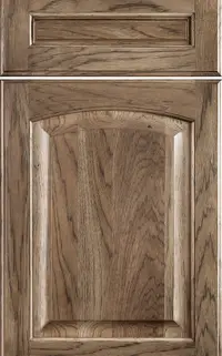 Dura Supreme Hampton Classic cabinet door, raised panel